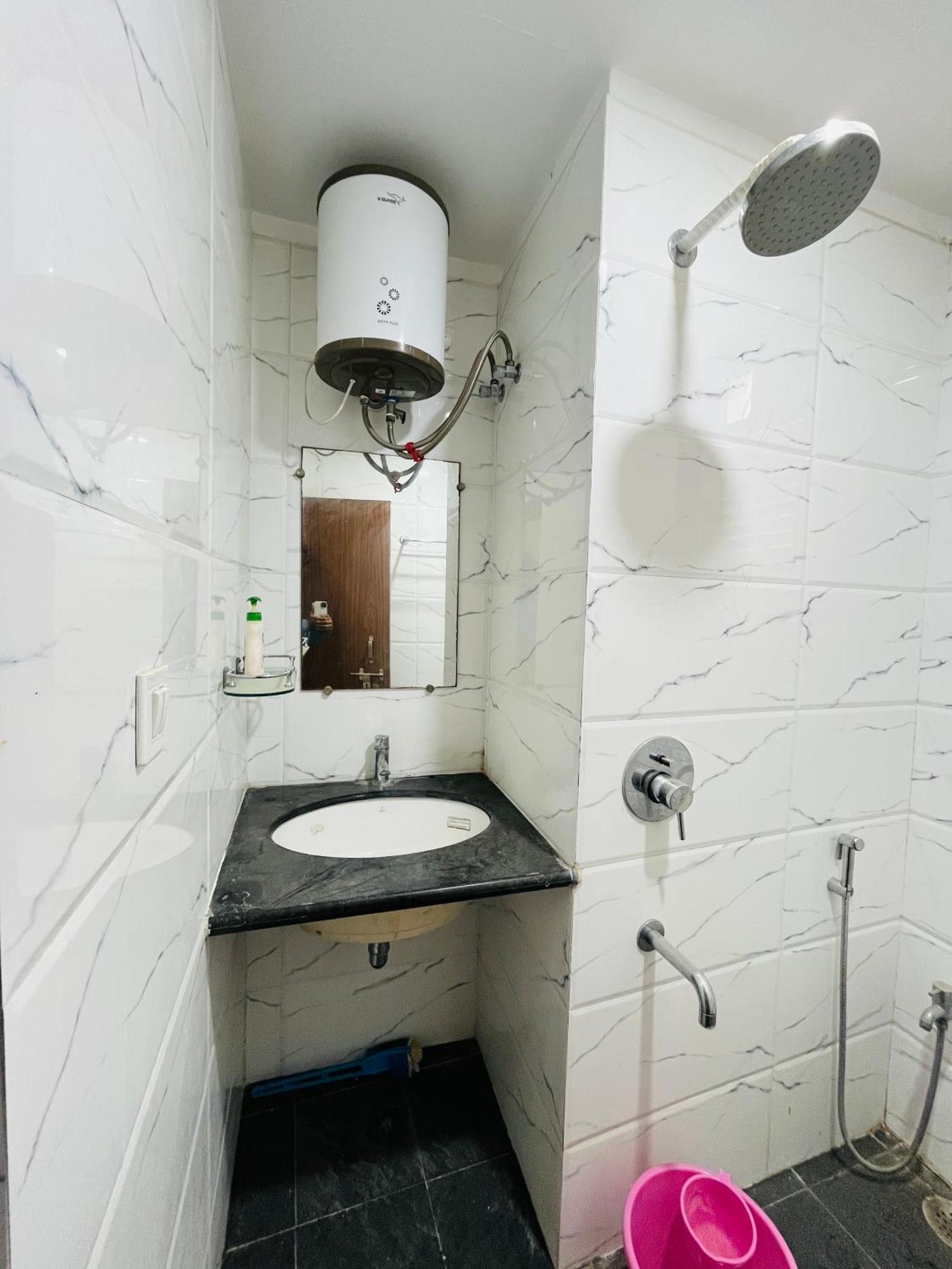 Hare Krishna Homes Jhalwa Prayagraj Exterior foto